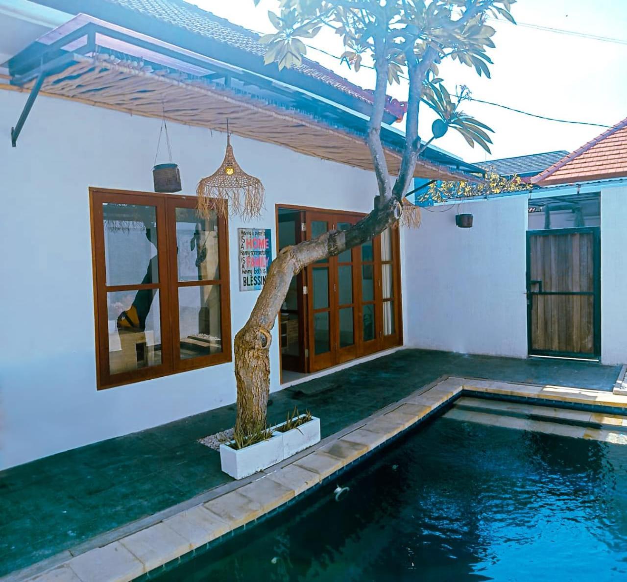 River House 2 Bedrooms Side