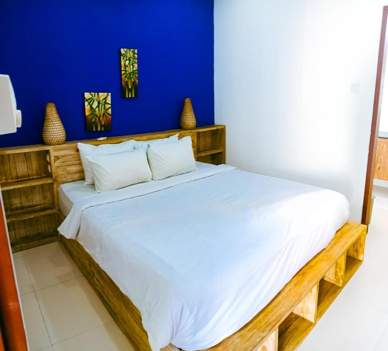 River House 2 Bedrooms Side *